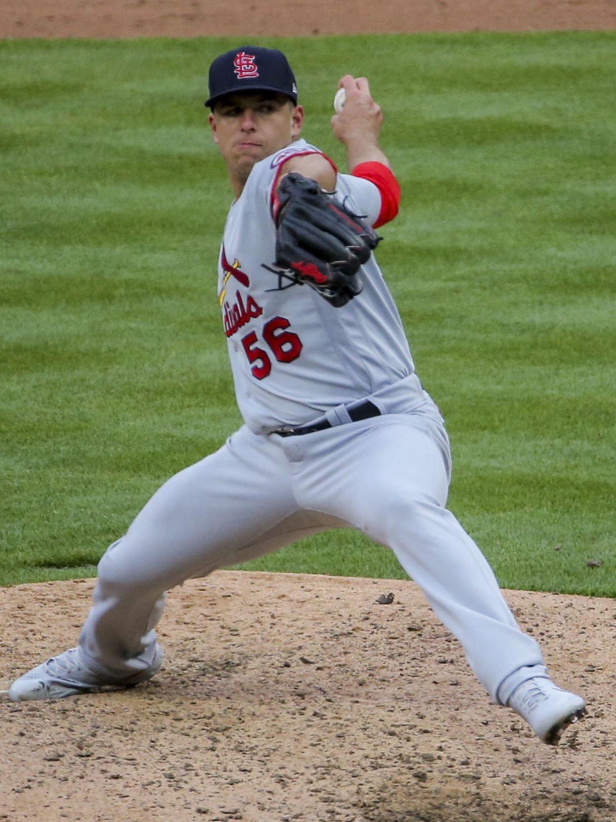 Cardinals face Reds in Cincinnati on opening day